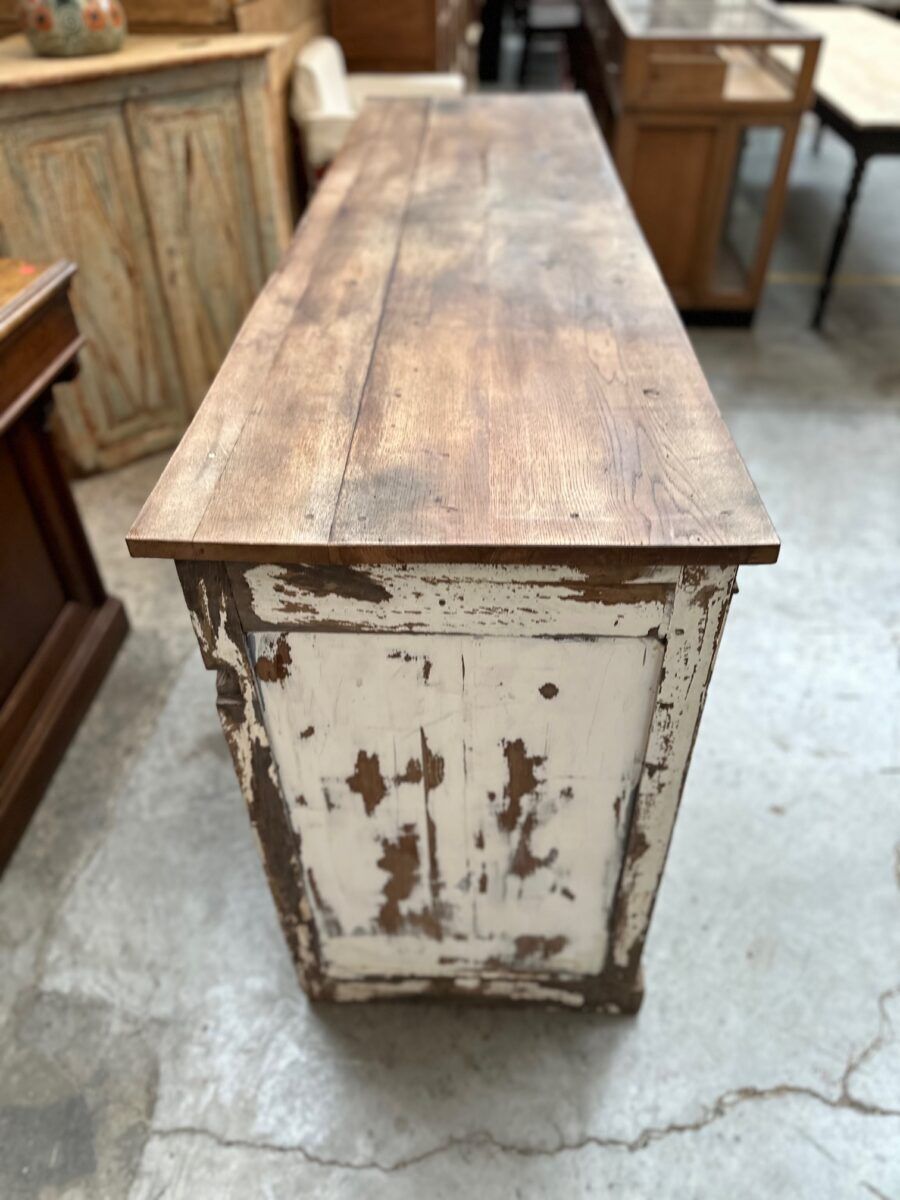 Fine oak furniture from the late 19th century.