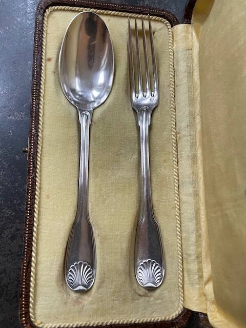 Christofle solid silver christening cutlery, Vendôme shell pattern