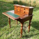 Tiered desk