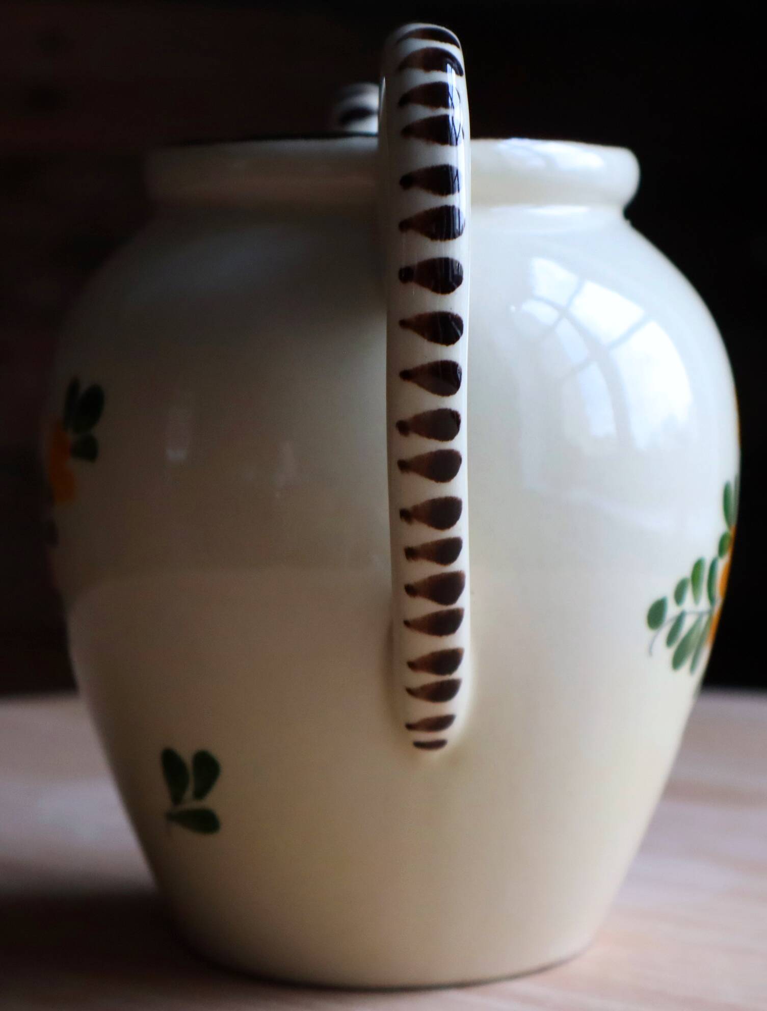 Small double-handled vase in French earthenware – Hand-painted floral decoration