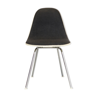 Charles & Ray Eames fiberglass sidehair DSS for Herman Miller Fehlbaum