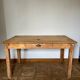 Table de ferme en bois brut