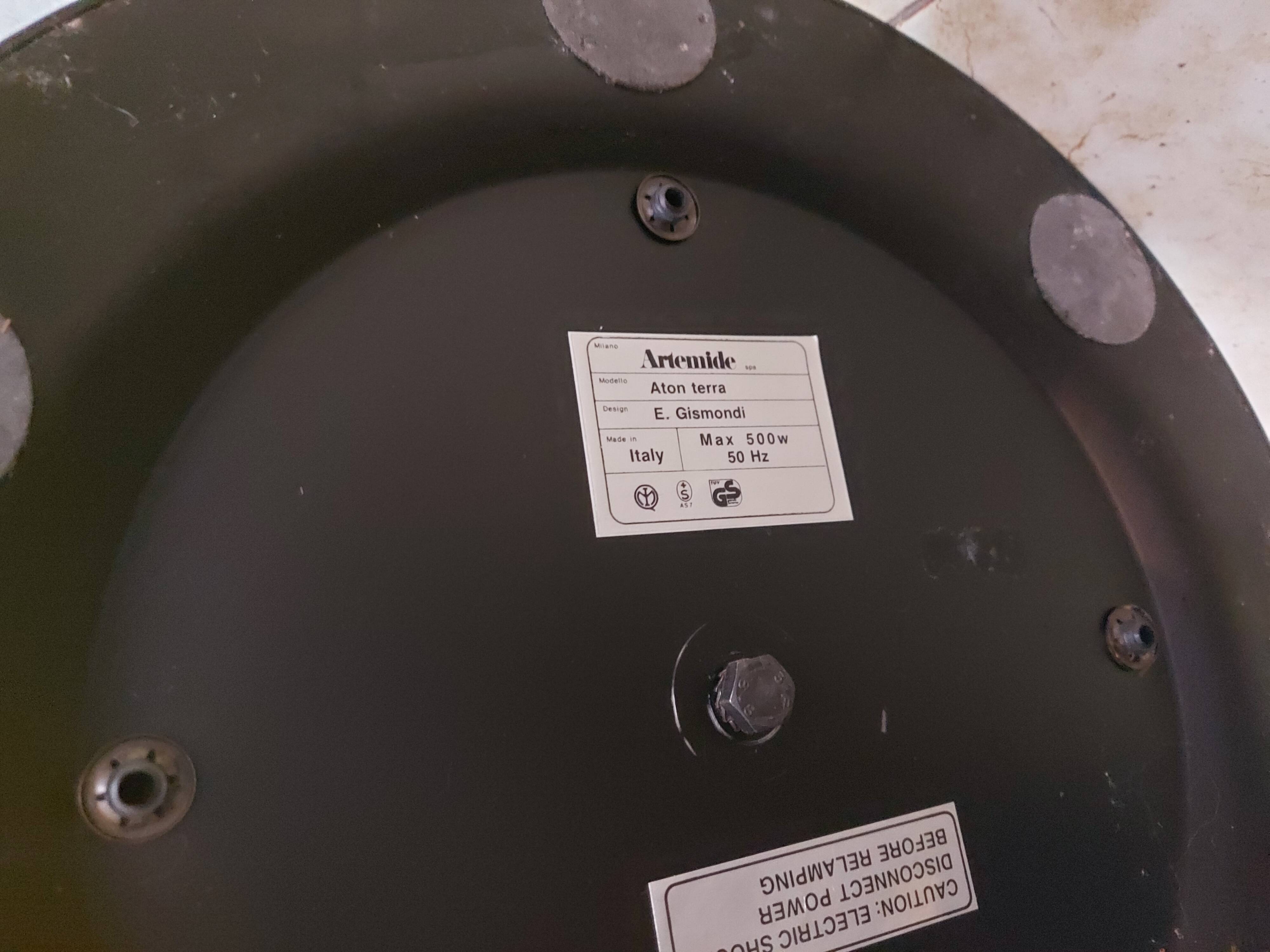 Gismondi lamppost for Artemide model Aton Terra