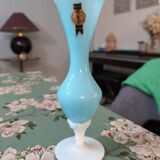 Petit vase opaline bleu