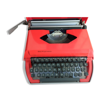 Primavera Red Vintage Typewriter Made in Italy