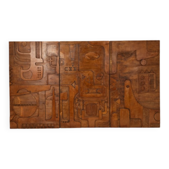 Victory of Segonzac. Triptych panel in carved wood. Contemporary.