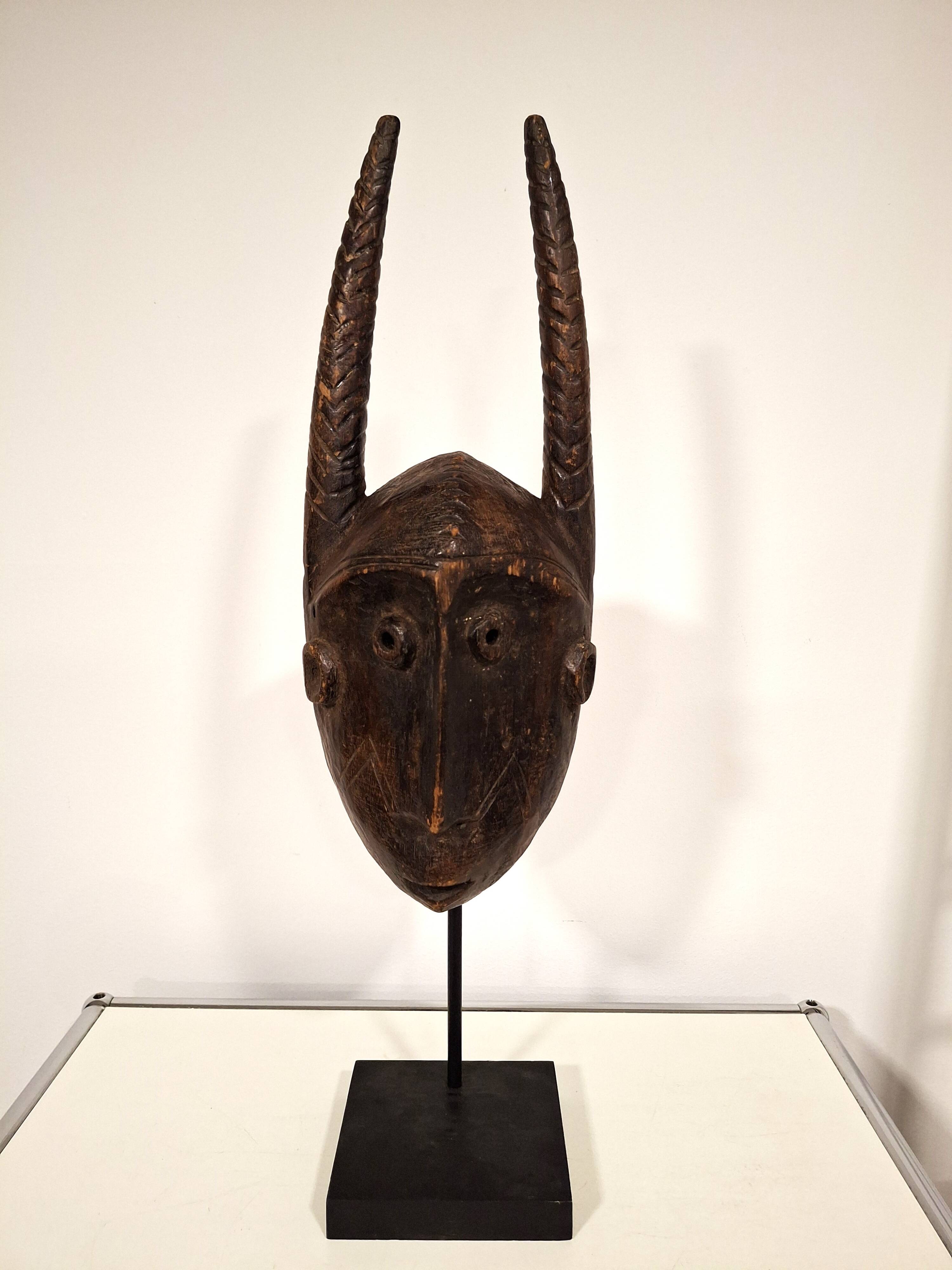 Masque Katanda - Tribu Lega, RD Congo - Milieu du 20e siècle