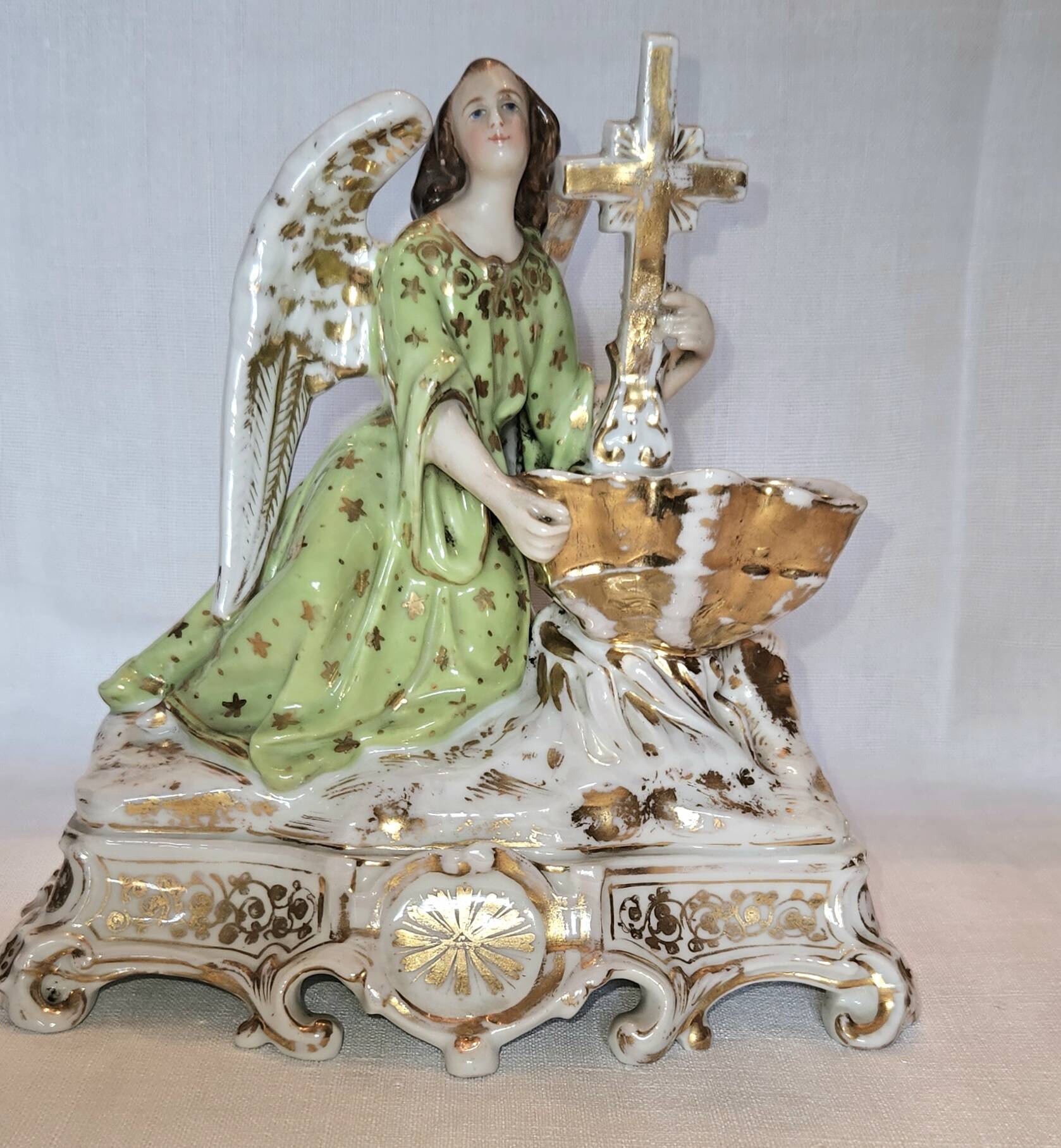 Large Paris porcelain font Golden Angel