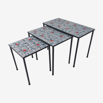 Pull-out tables  modernist ceramic