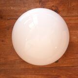 Plafonnier, années 70, opaline "méduse" blanche