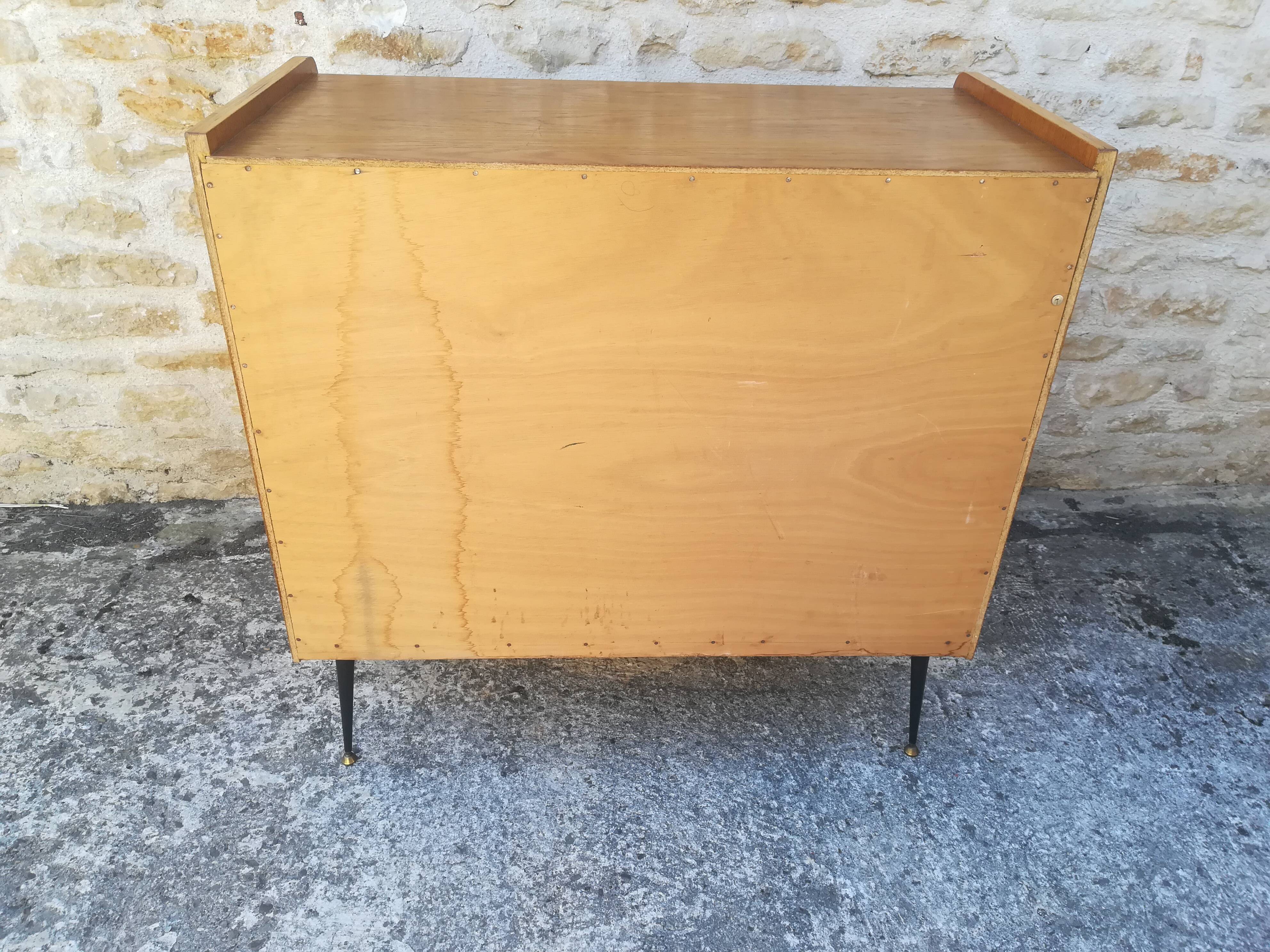 Convenient metal compass feet