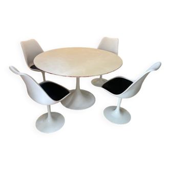 Tulip table and chair set