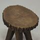 Ancienne table d'appoint primitive Wabi Sabi