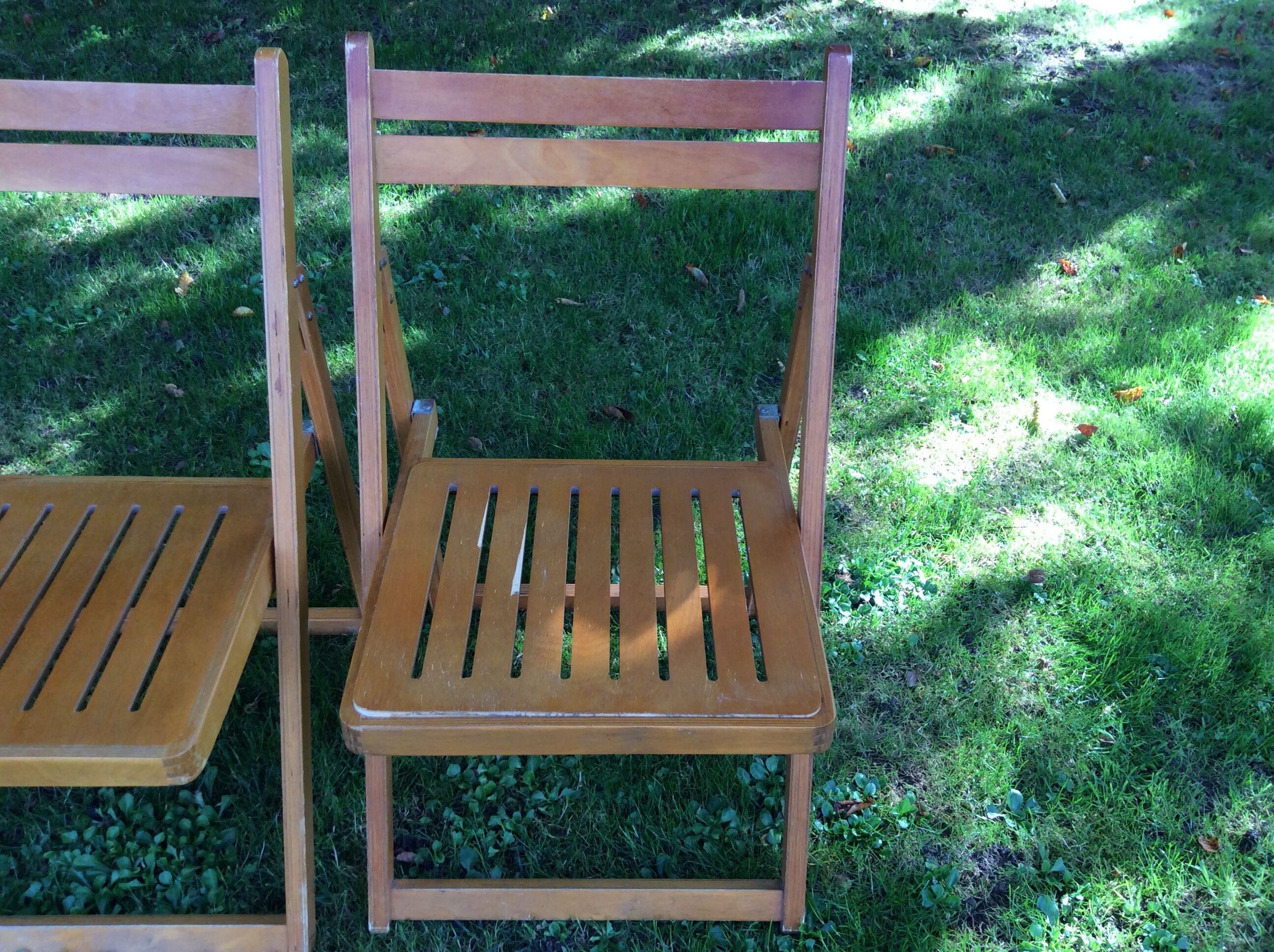 Series of 3 folding chairs