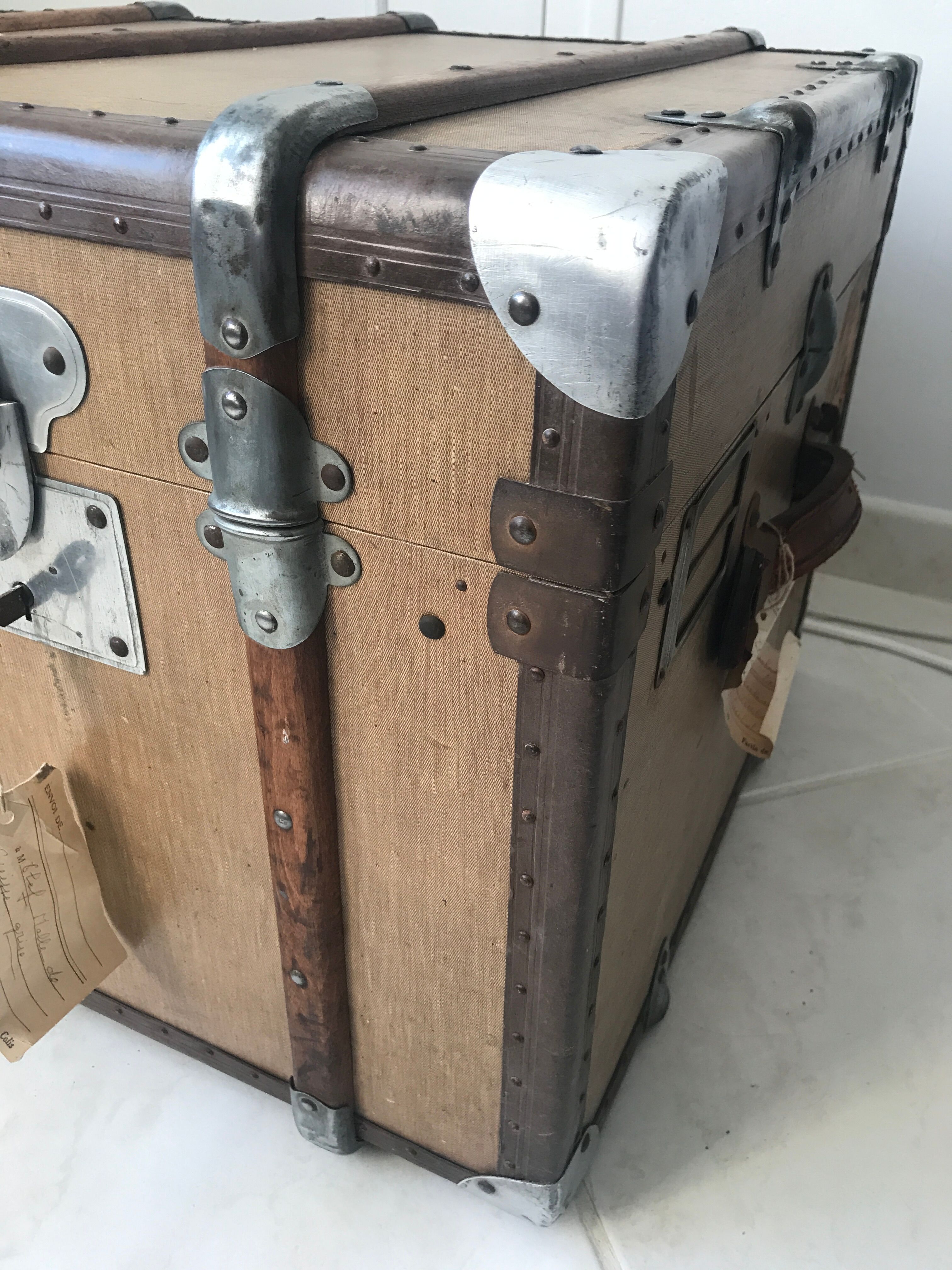 Travel trunk
