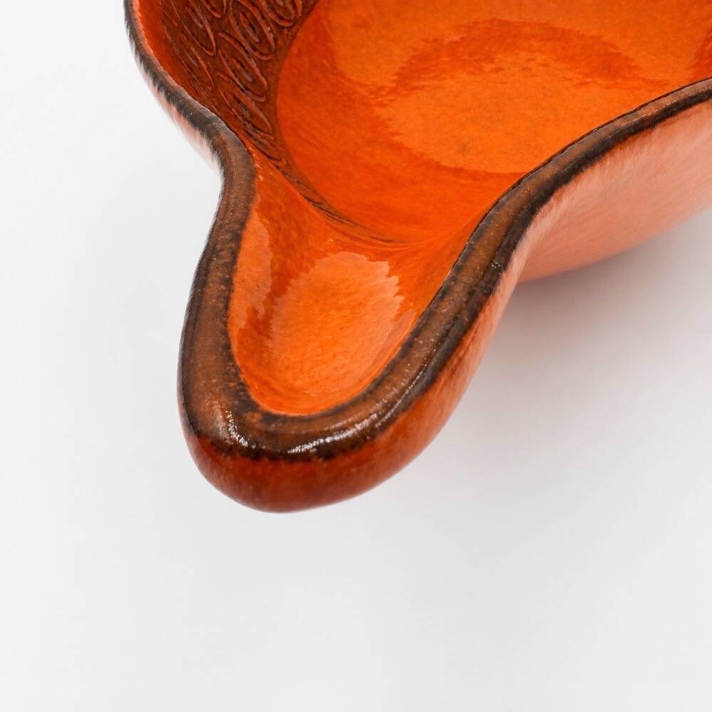 Large Italian modernist ceramic bowl from the 60s/70s.