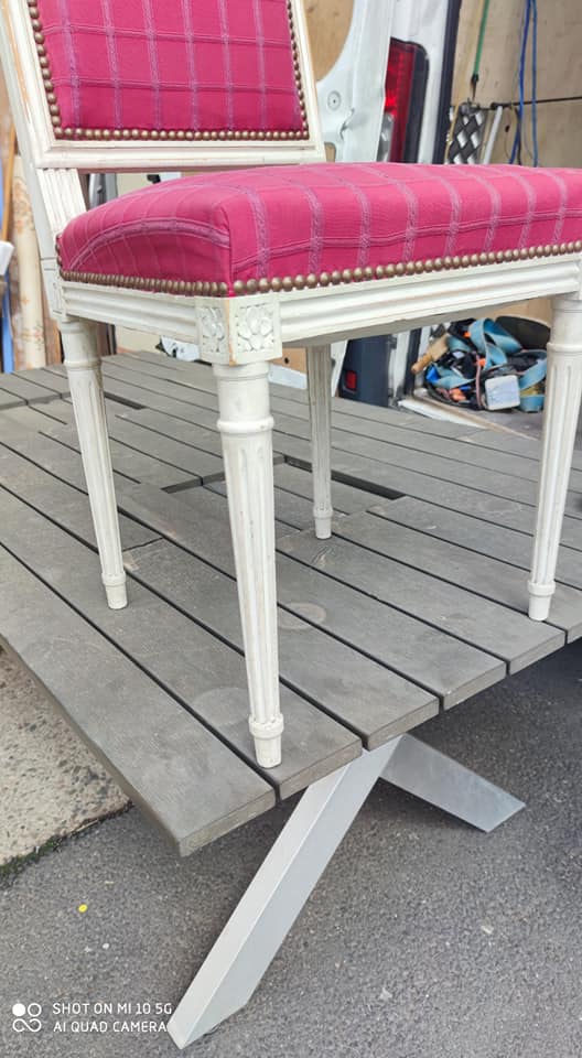 Set of 6 Louis XVI style chairs in matte white lacquer