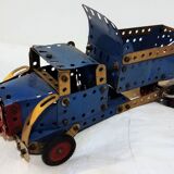 Lot of meccano with book (several models).