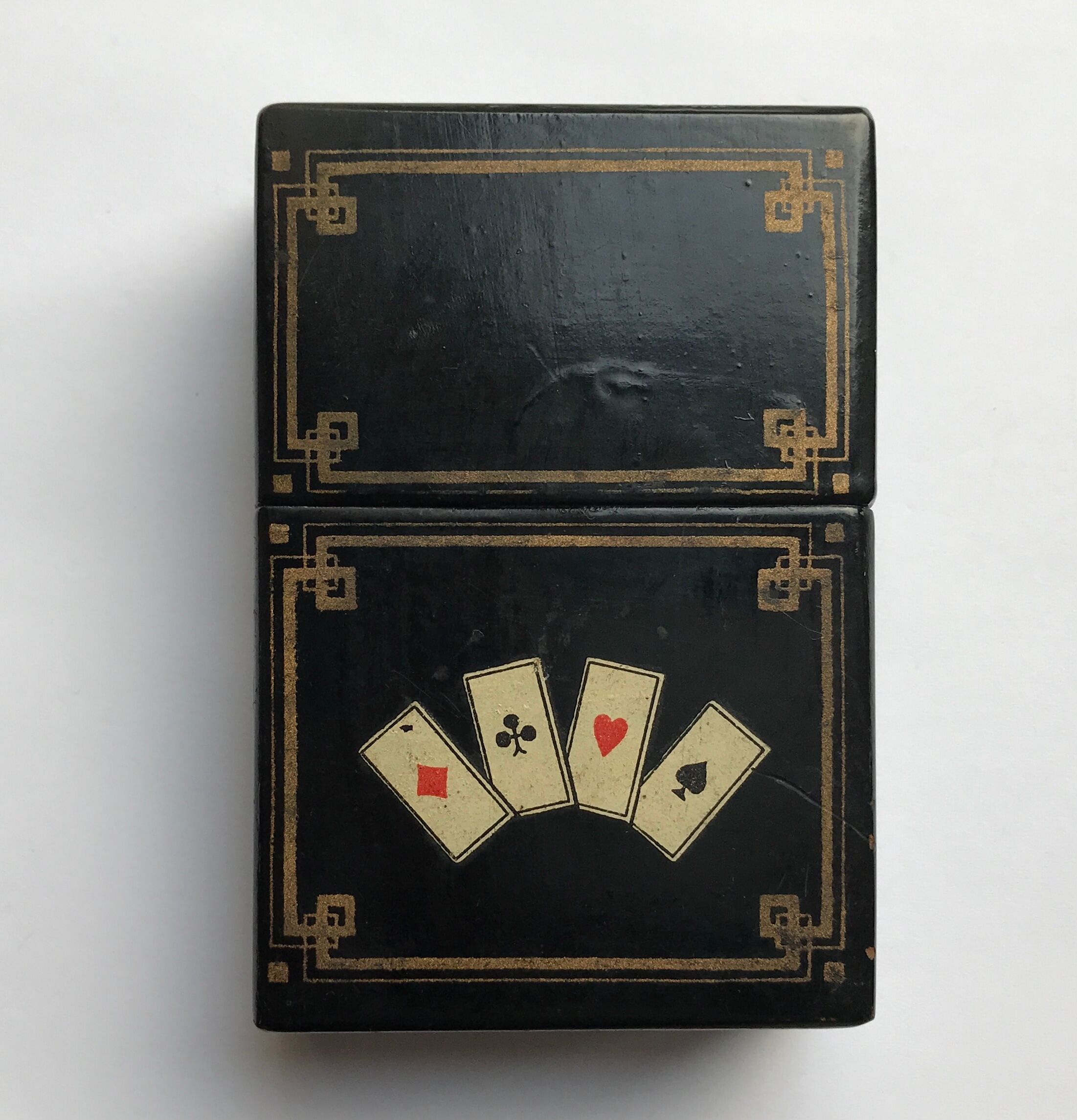 Box for card game period napoleon III in boiled cardboard