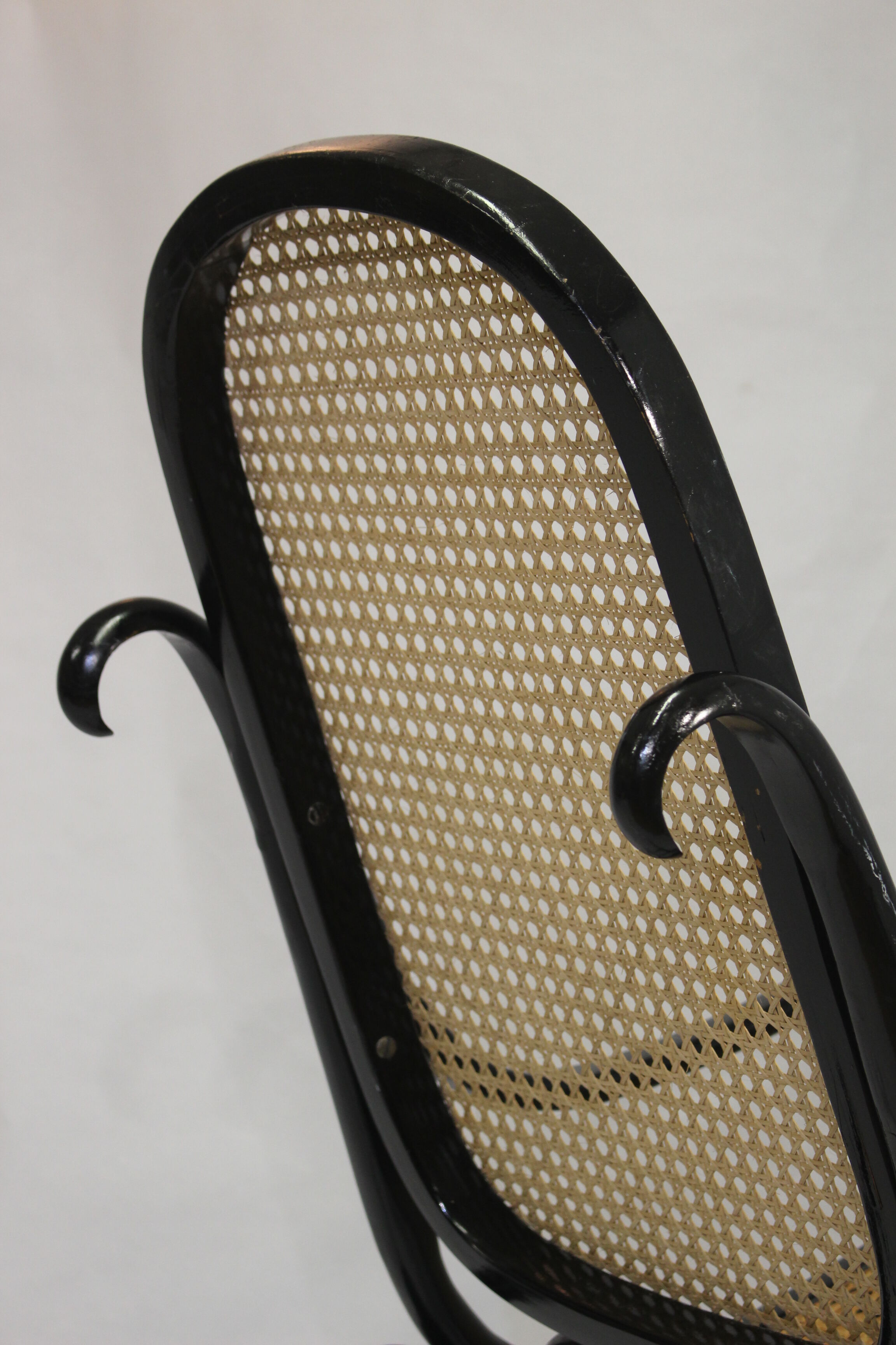 Year 1930 thonet rocking chair model n ° 10