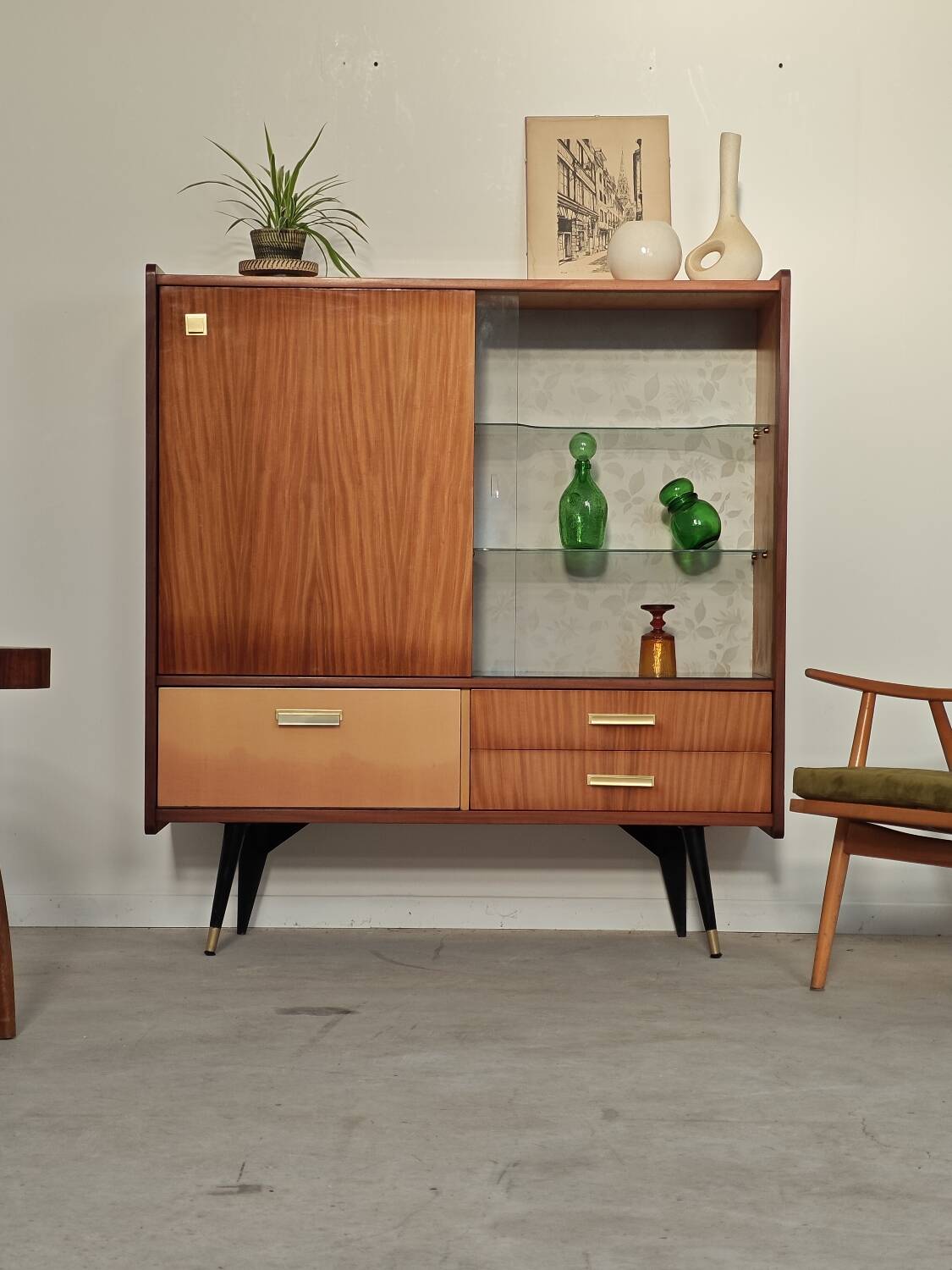 East German sideboard/glass cabinet from the 1960s