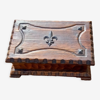 Old box Wood