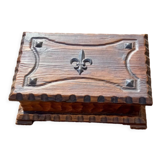 Old box Wood