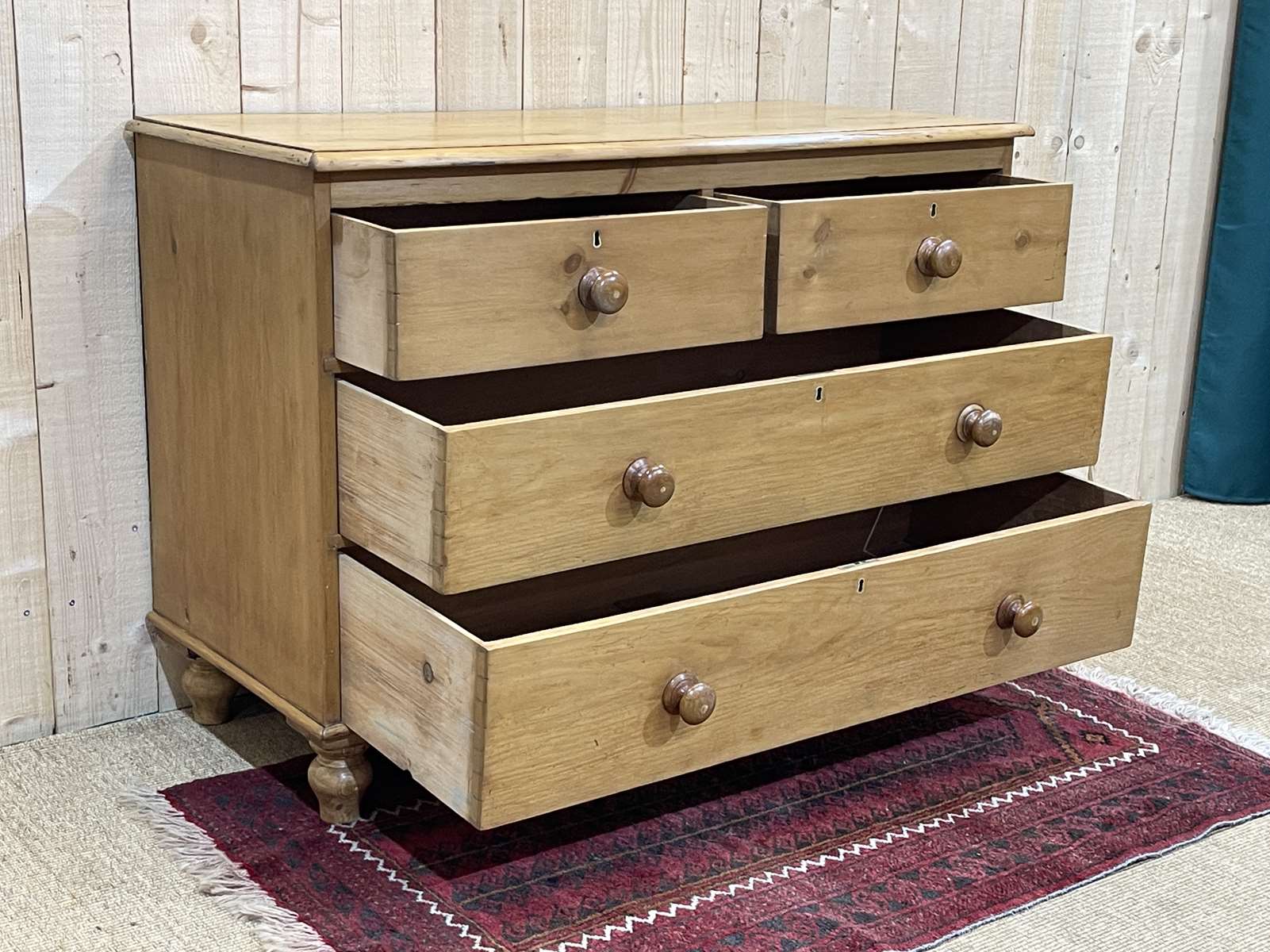 Victorian chest of drawers in nineteenth century fir
