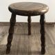 Ancien tabouret tripode bois tourné pieds boules