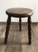 Ancien tabouret tripode bois tourné pieds boules