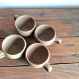 4 stoneware coffee cups