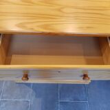 Pine chest of drawers