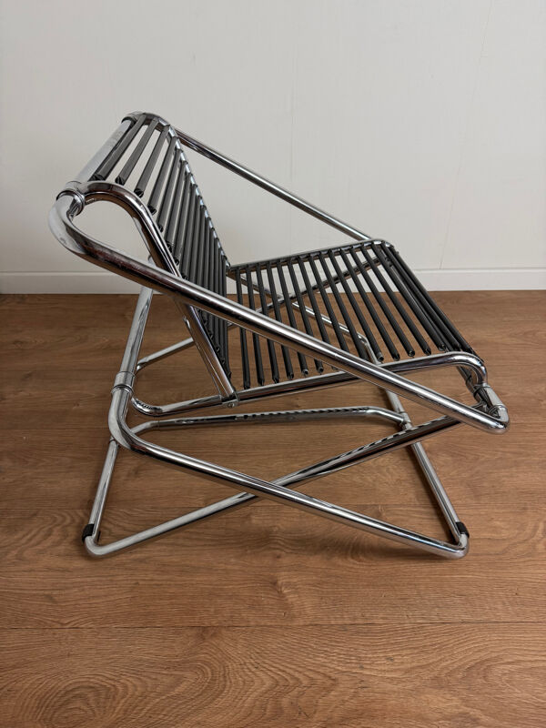 Fauteuil basculant attribué à Ron Arad – Italie, années 1980