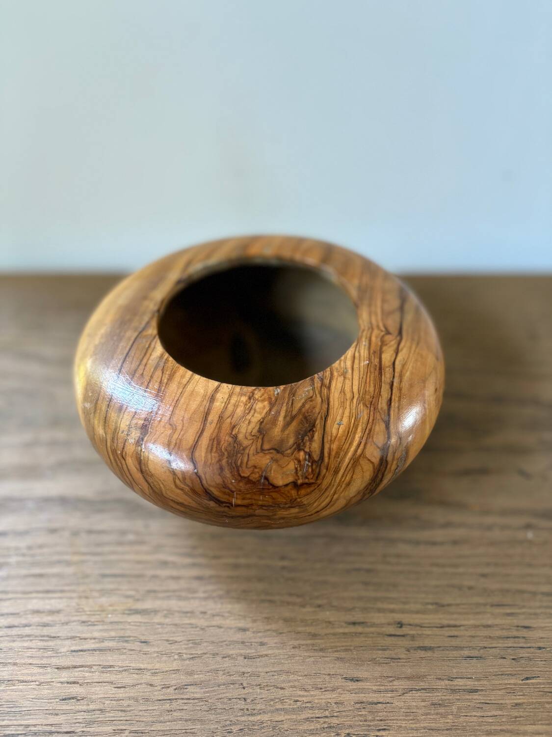 Vintage walnut wood empty pocket cup