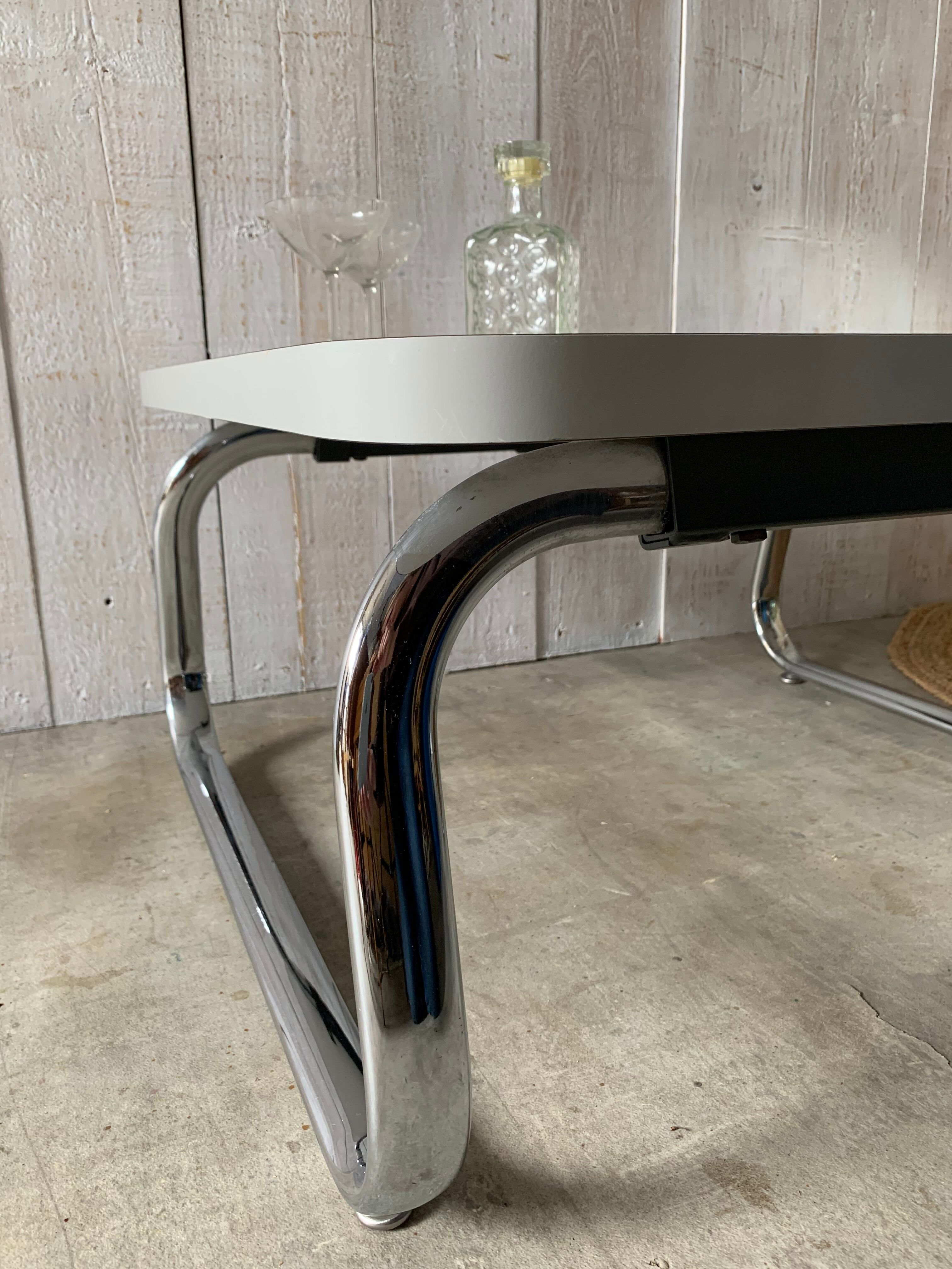 Strafor coffee table