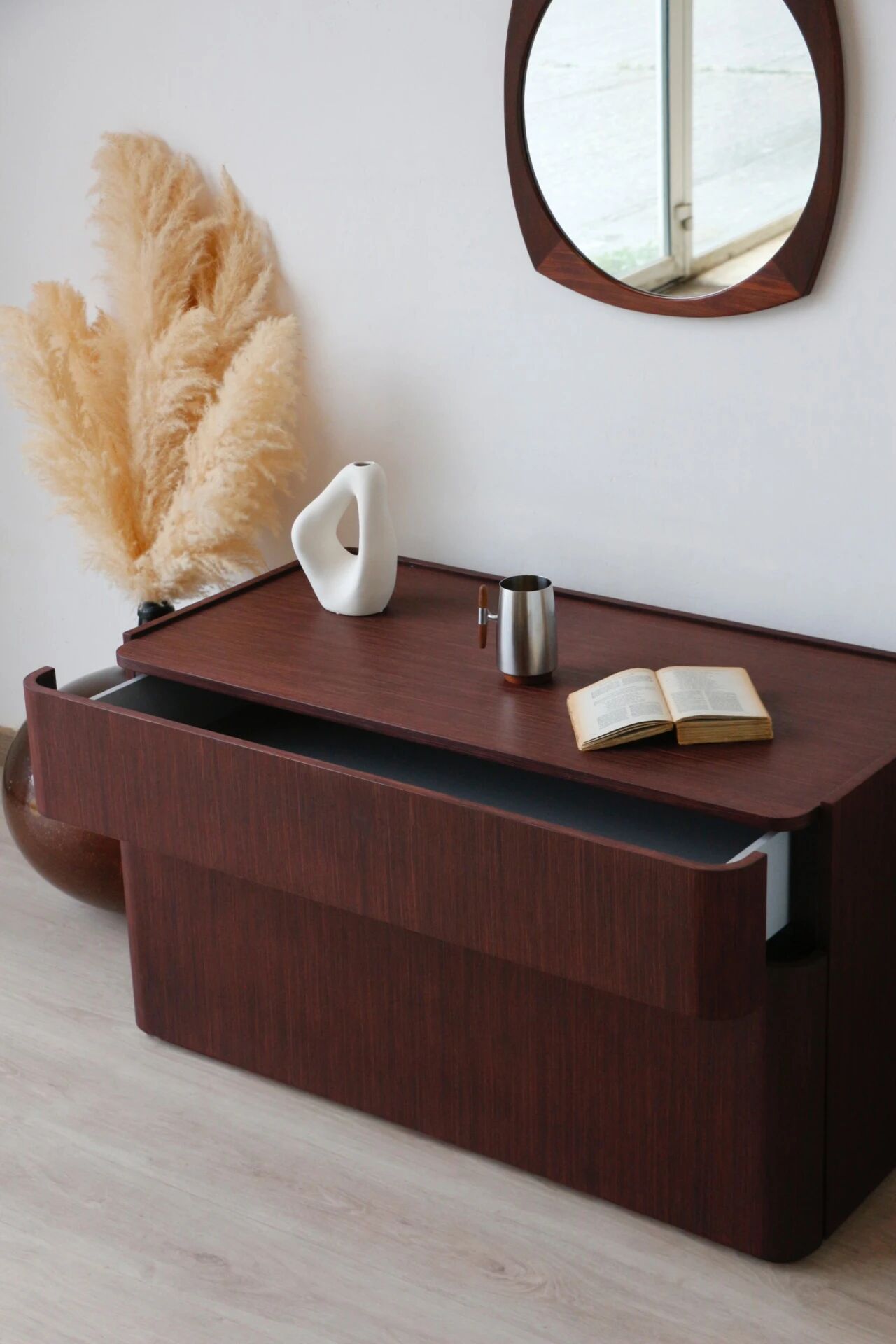 Commode italienne vintage en wengé – design 1970/80