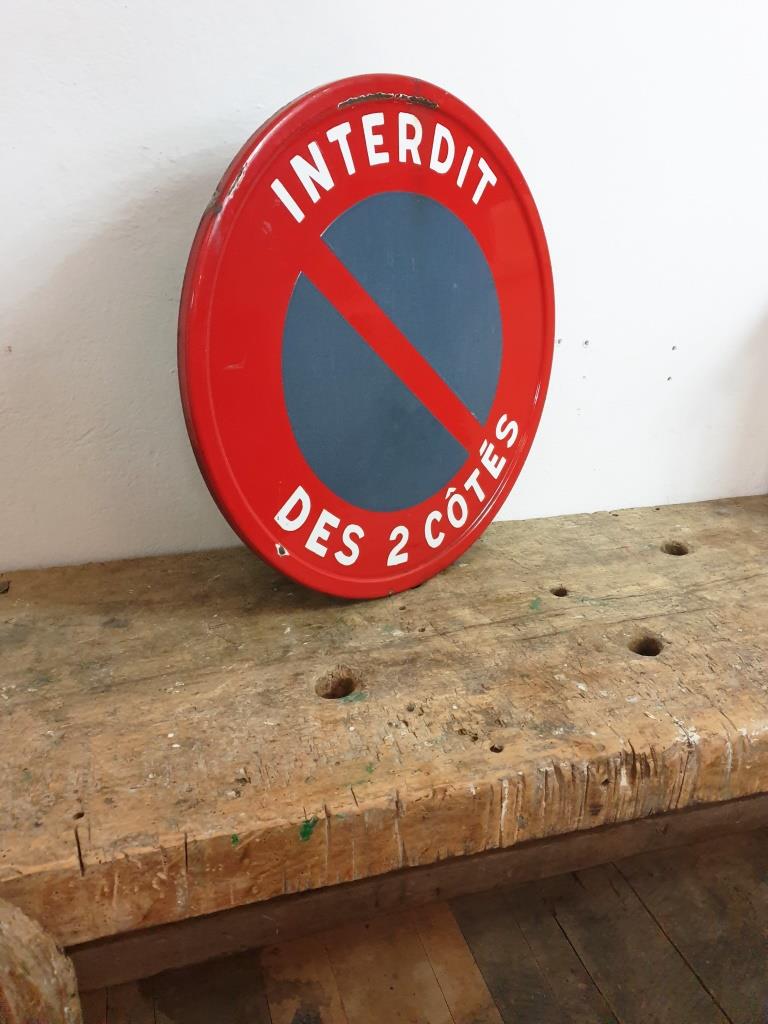 Panel Prohibition to park