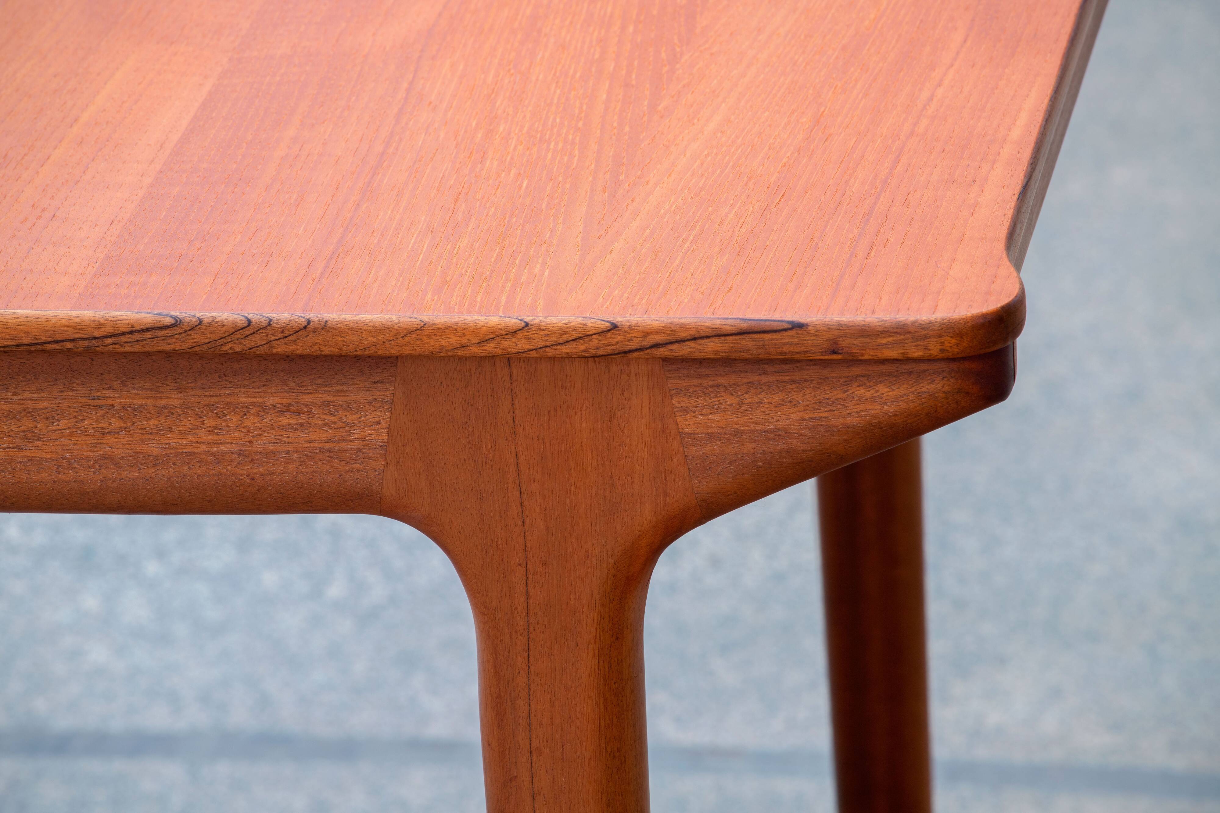 Vintage Scandinavian table design Macintosh 1960