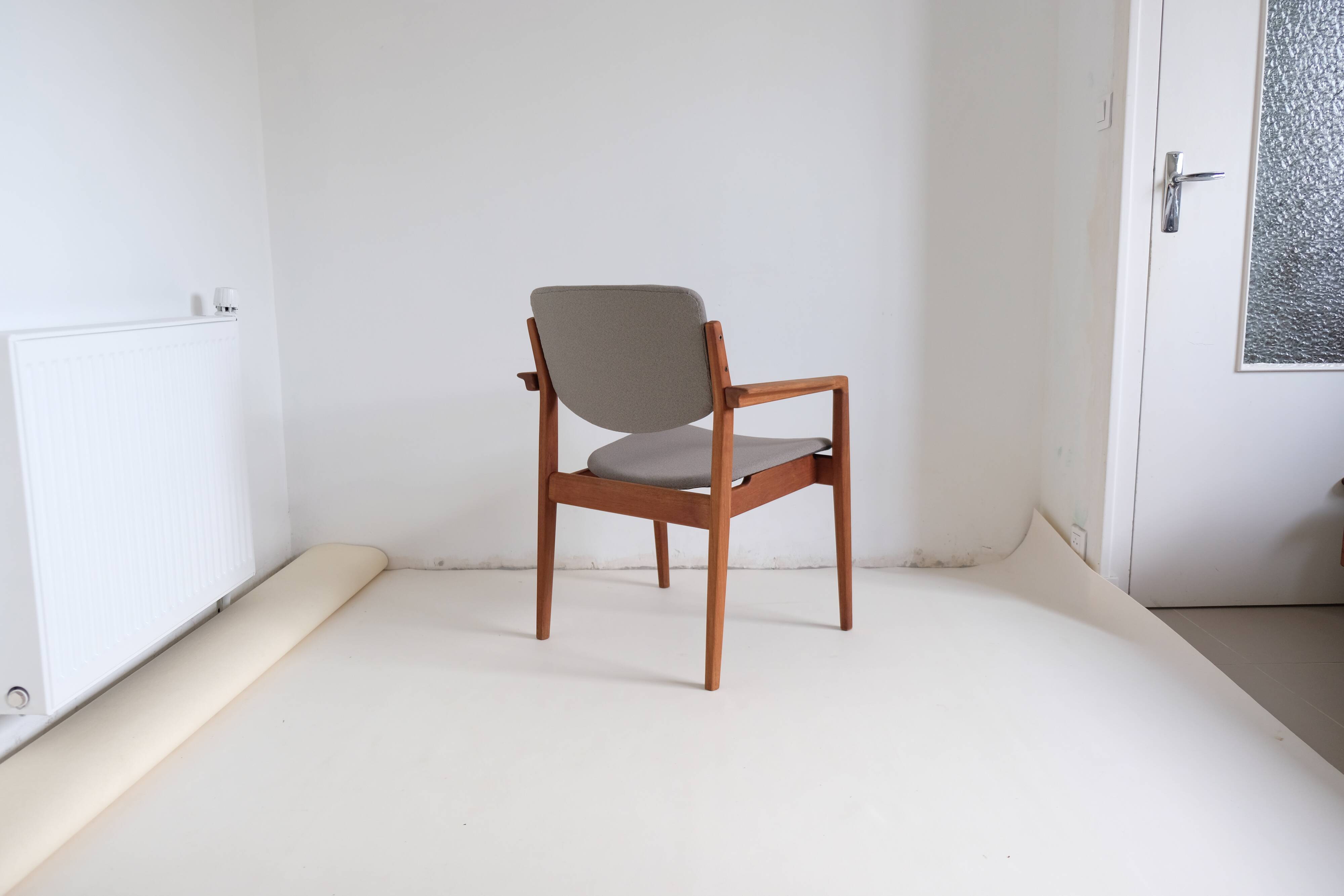 Finn Juhl Pair of armchairs model 196