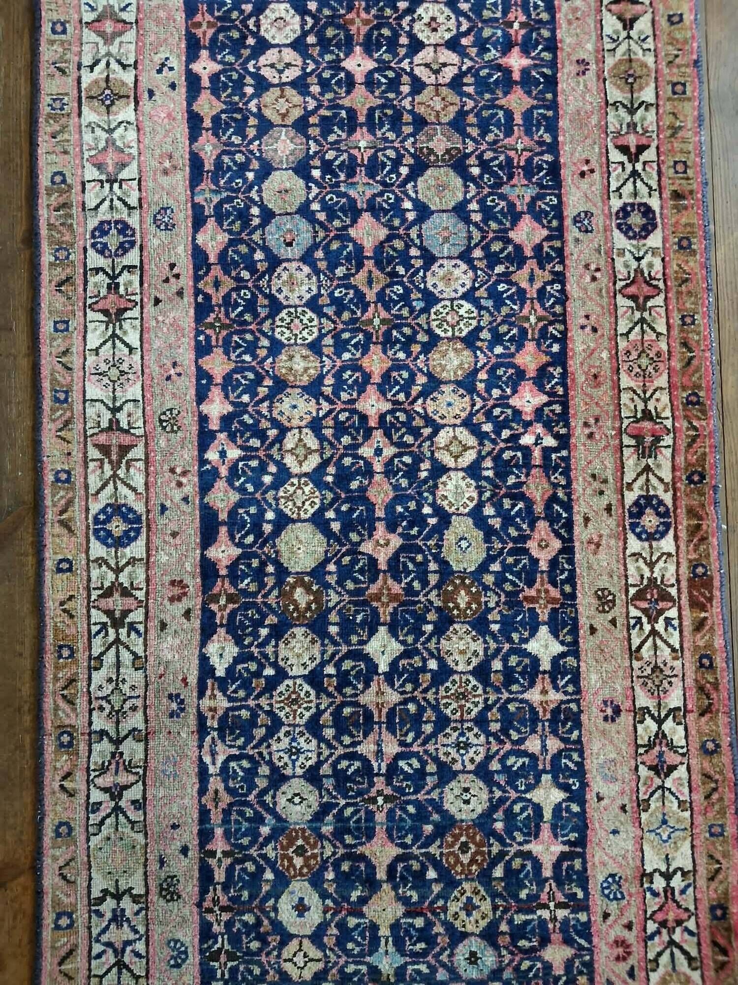 Handmade Persian Veramin hallway rug 264x106cm