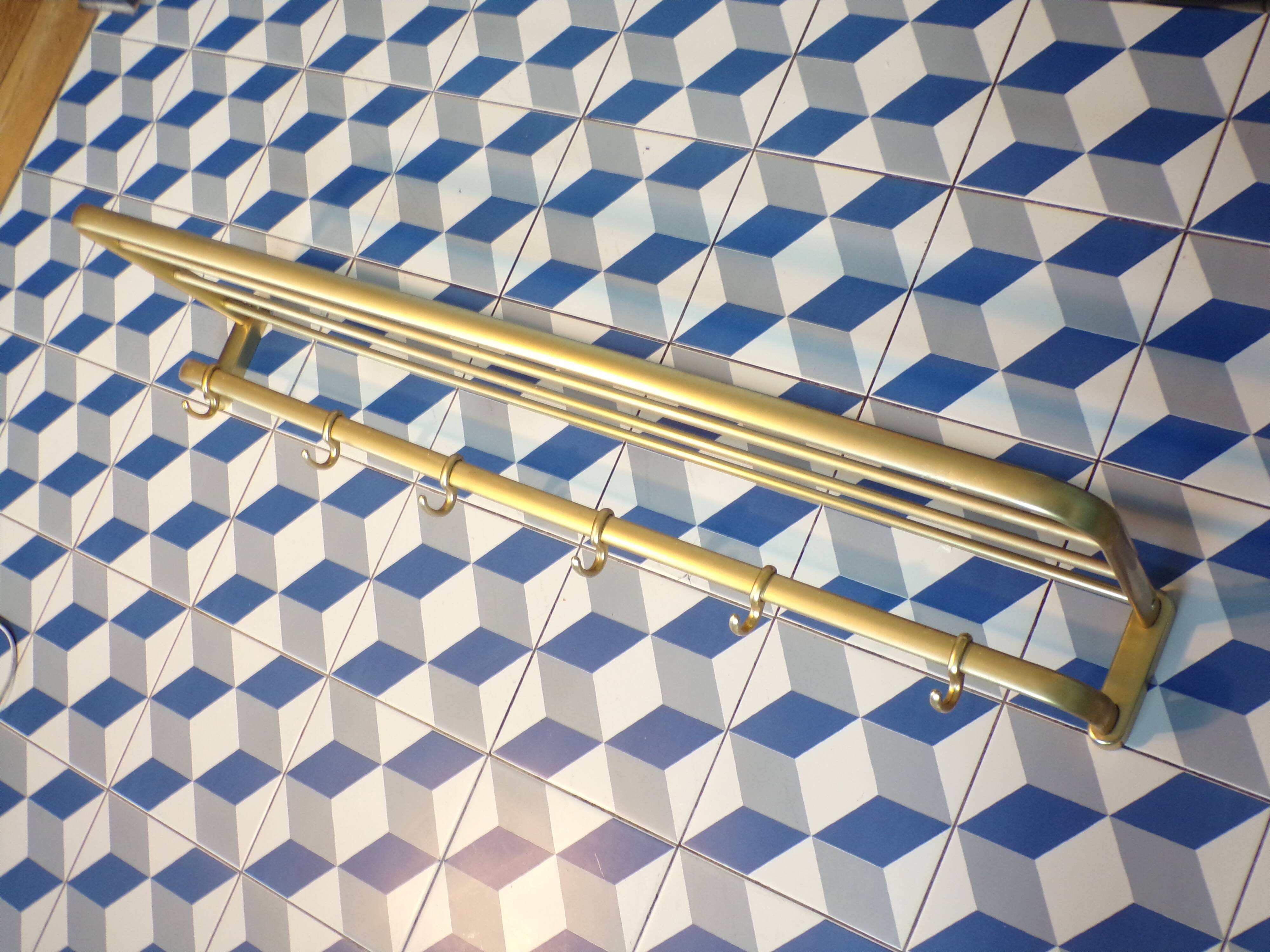 Vintage coat rack with 6 movable hooks