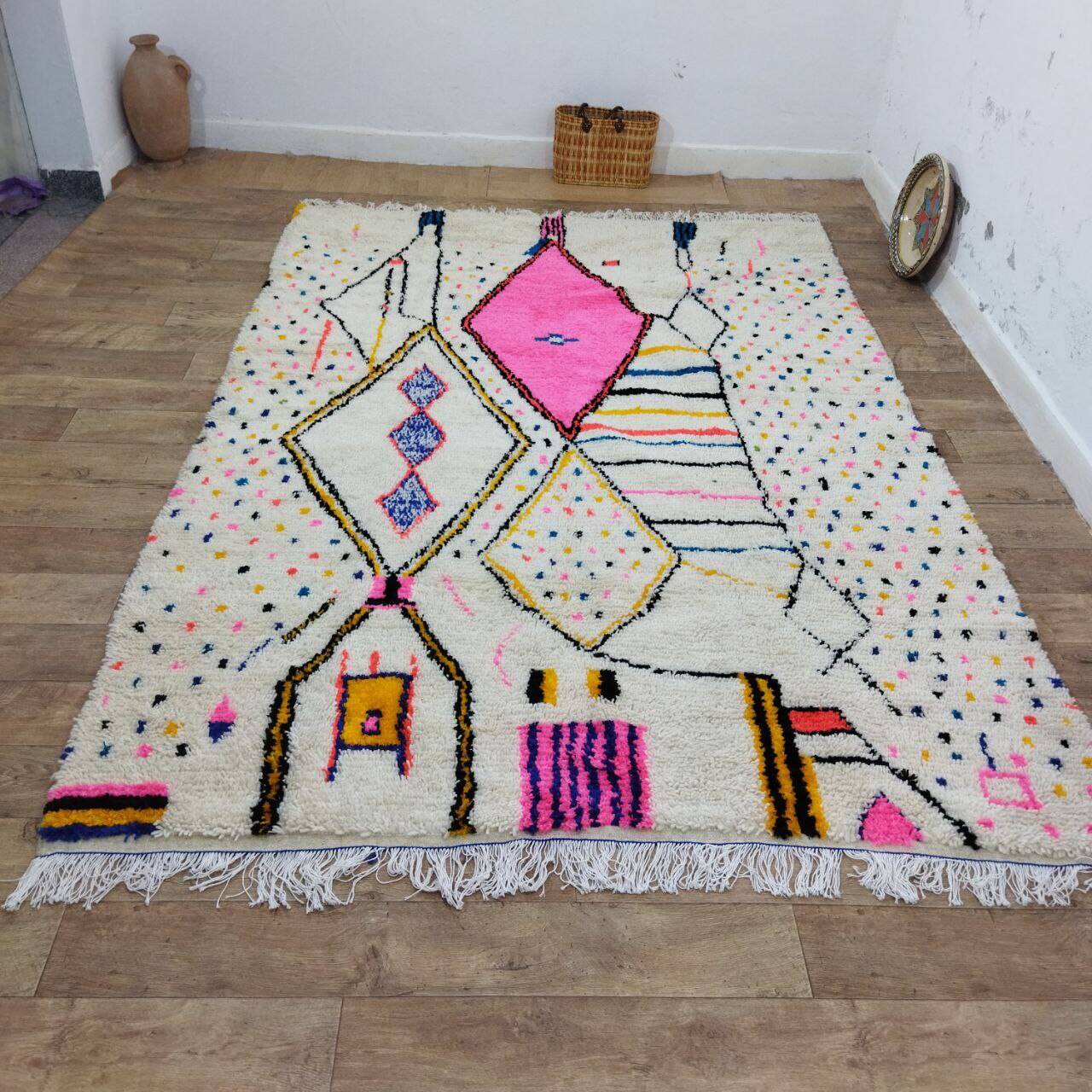 Azilal Berber rug in handmade wool 290 X 200 CM