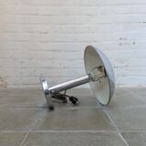 Functionalist Napako table lamp