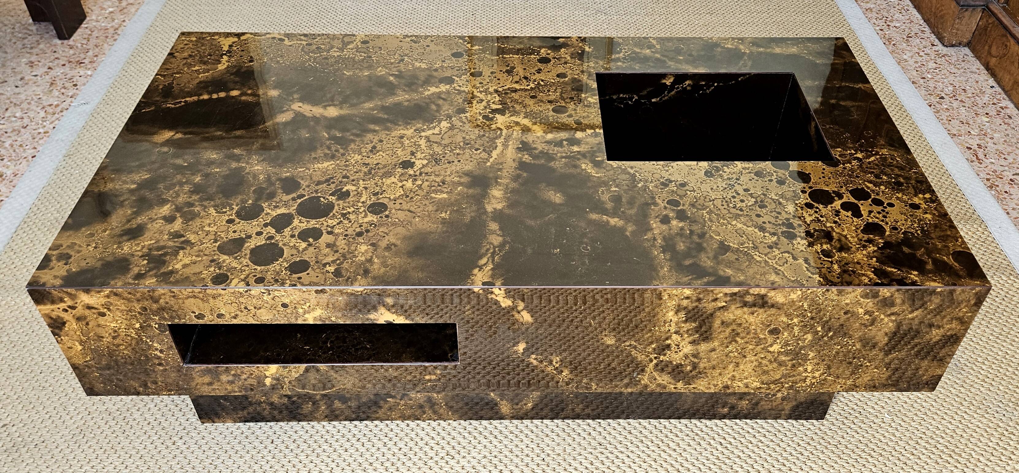 Table basse Laque de Chine - Pièce unique ébeniste Paris - années 80