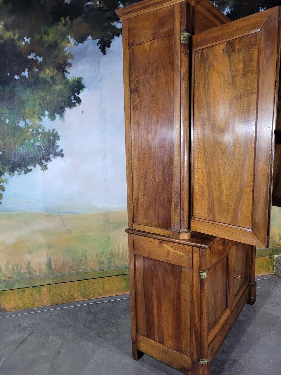 Buffet deux corps Empire en noyer