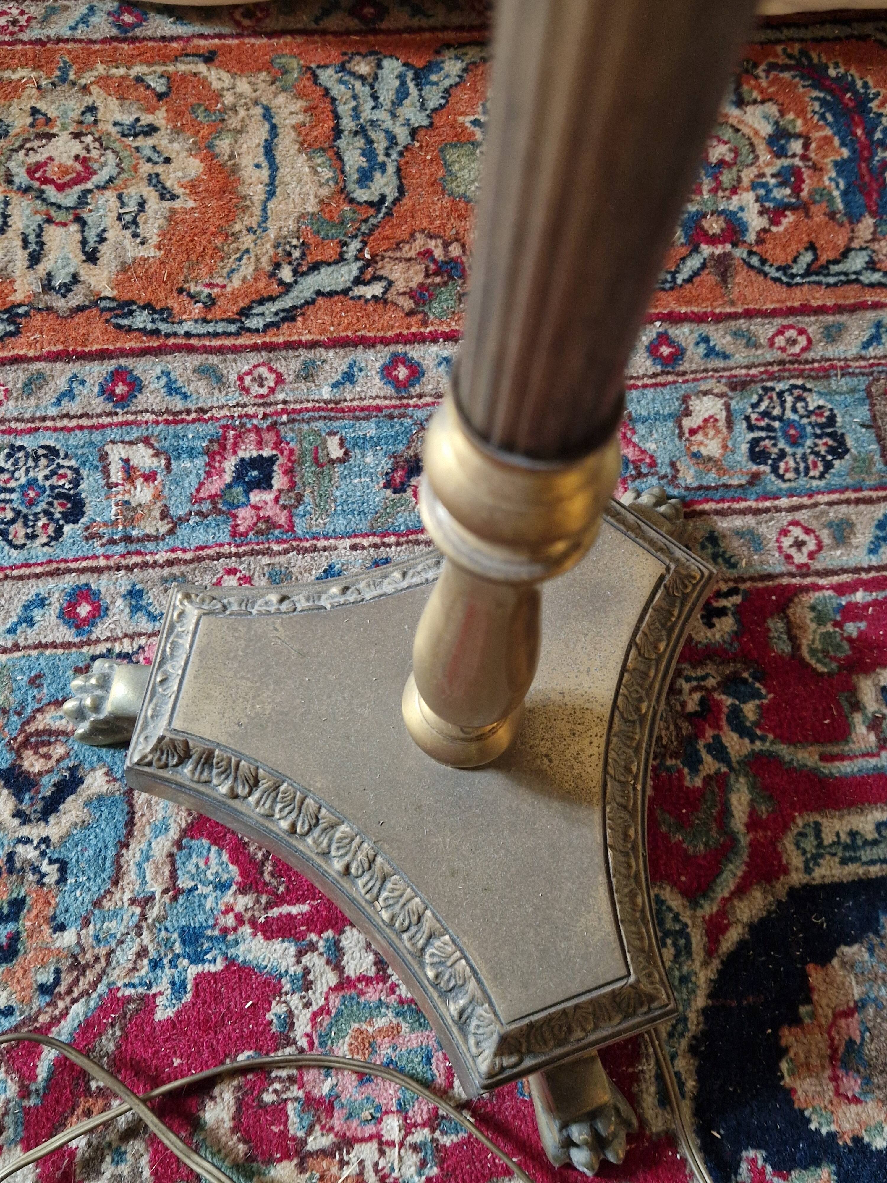 Lampe oeuf d'autruche et ananas style Jansen