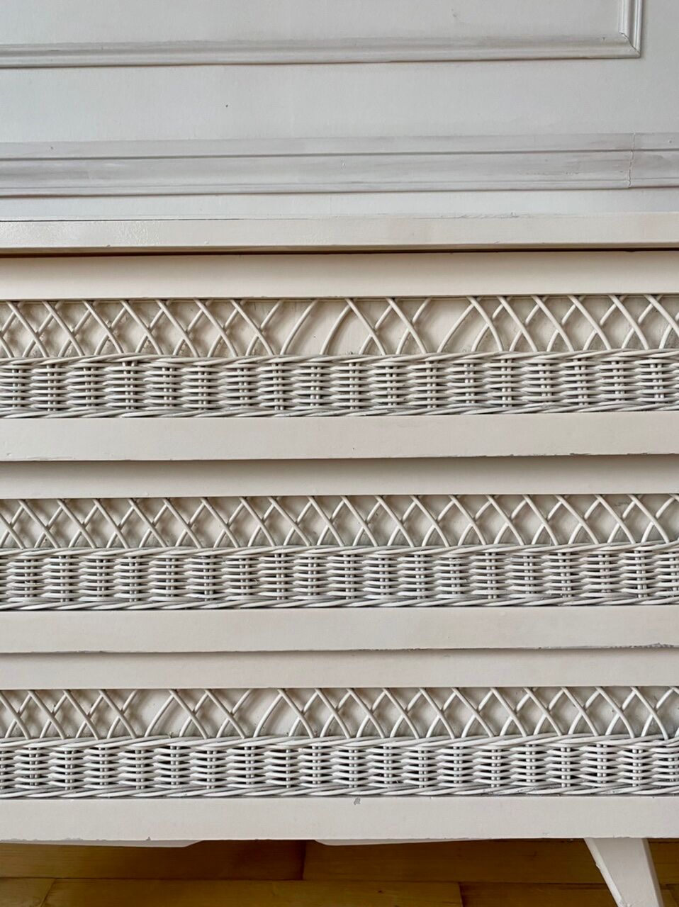 Vintage rattan chest of drawers