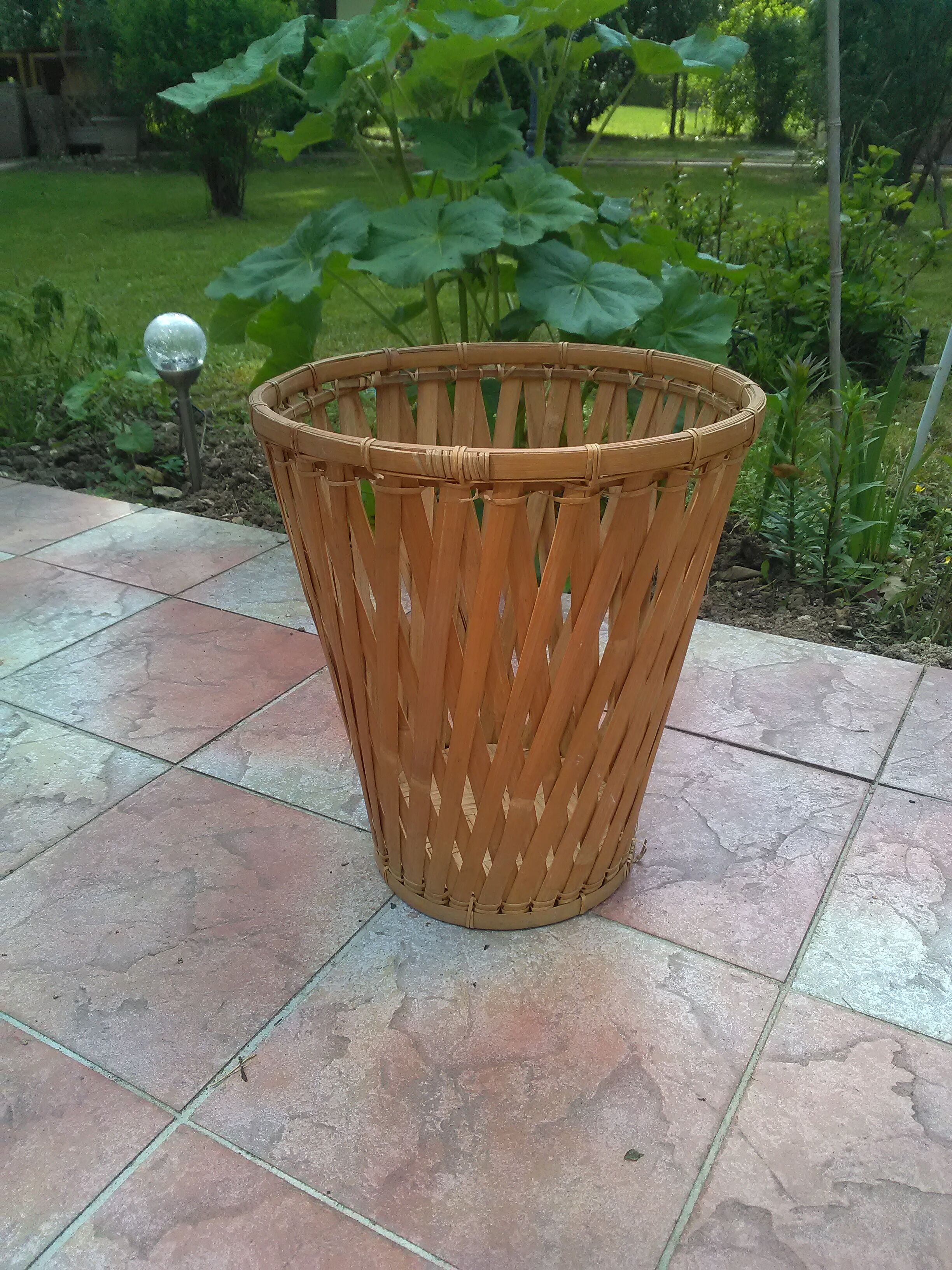 Bamboo paper basket