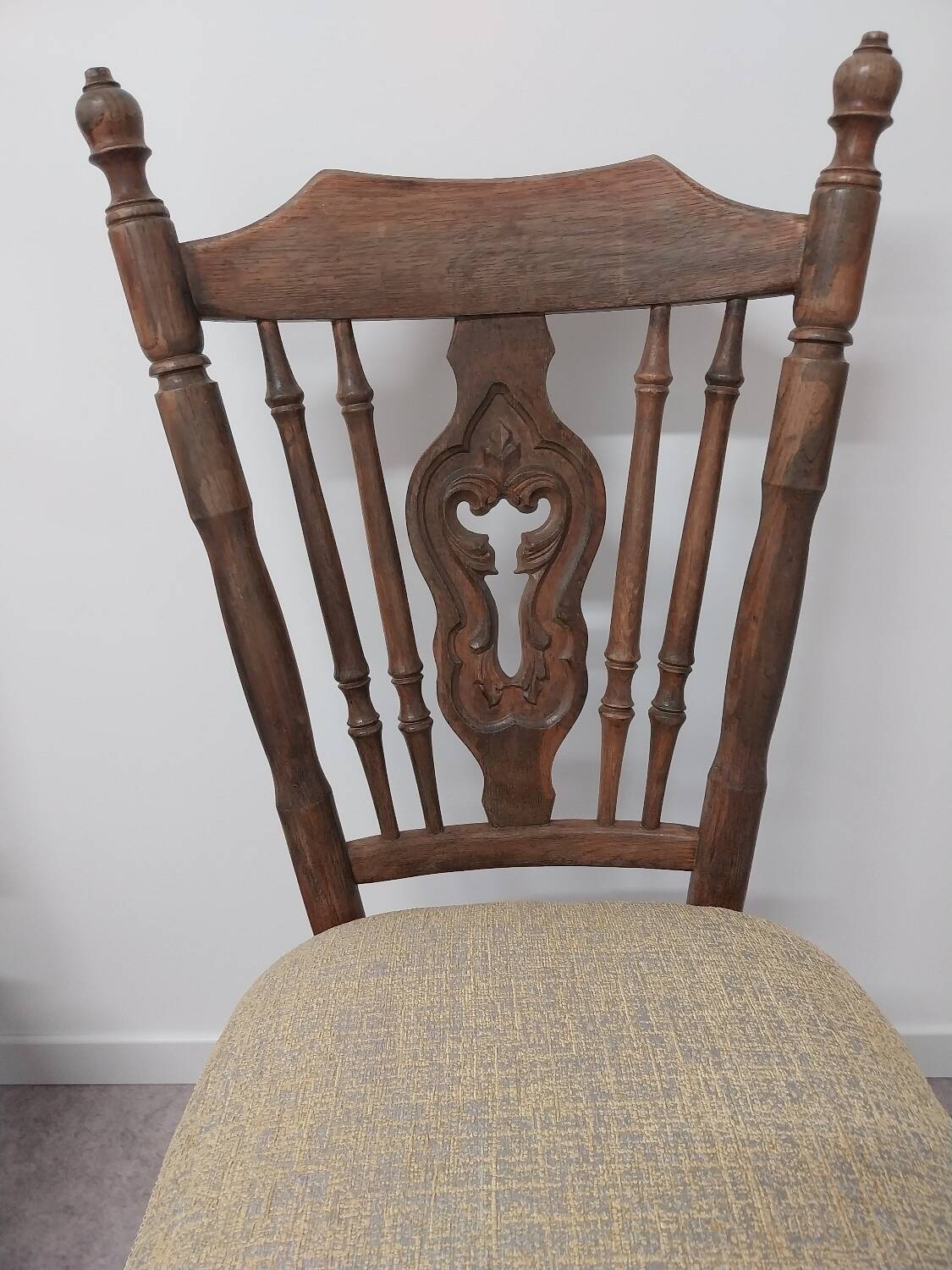Antique Windsor Chair