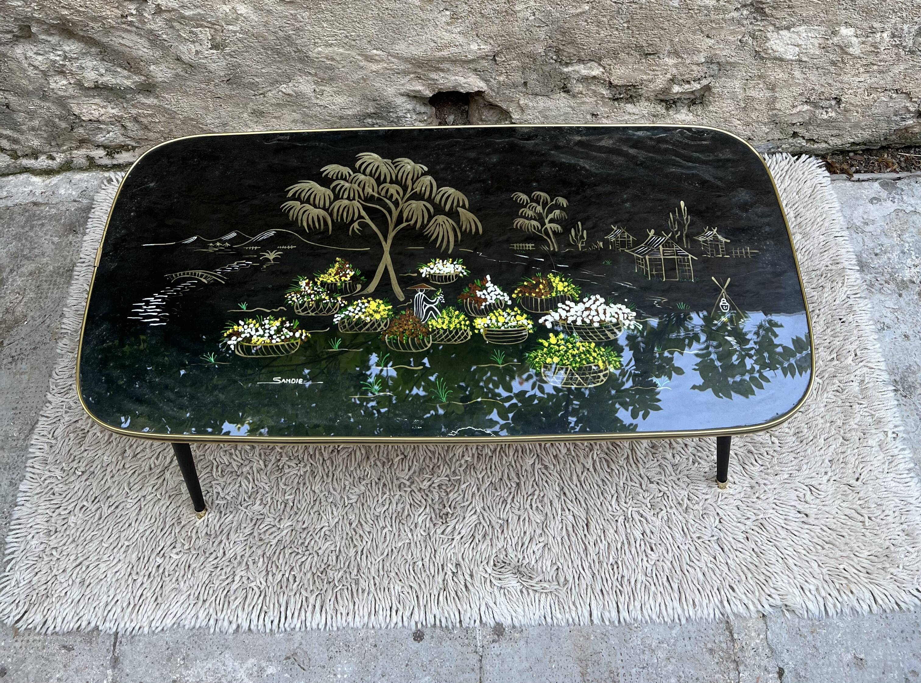 Vintage coffee table year 60 Japanese décor compass feet signed Sandie
